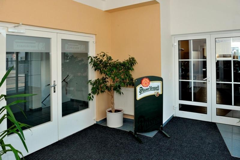 Penzion Senk Pardubice Ngoại thất bức ảnh
