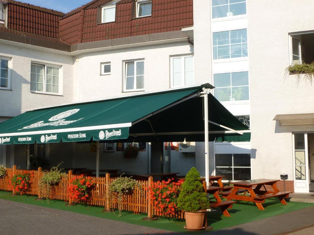 Penzion Senk Pardubice Ngoại thất bức ảnh
