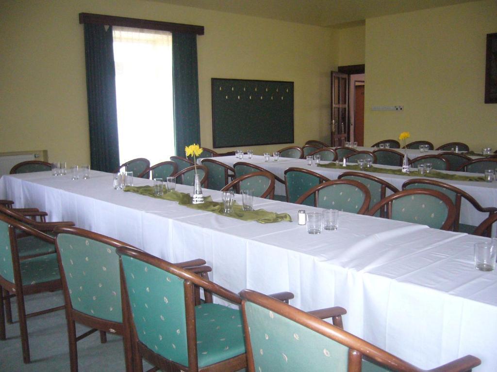 Penzion Senk Pardubice Ngoại thất bức ảnh